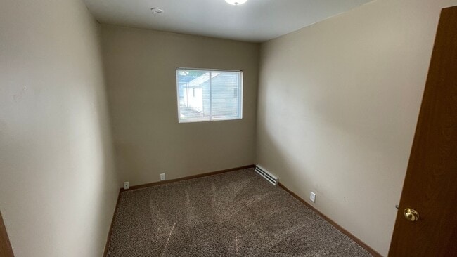 Building Photo - 2 Bed, 1 Bath Single Family House for Rent