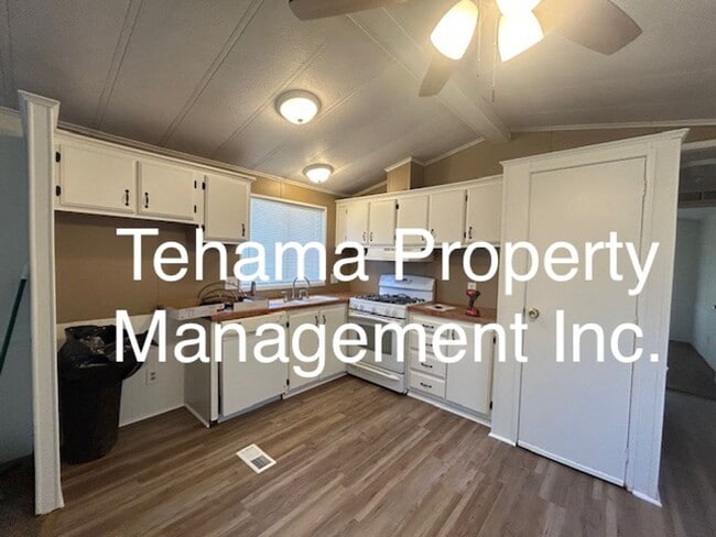 Building Photo - Charming Modular Home in the Country (Proberta Area)