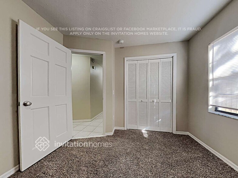 Building Photo - 709 Foxglove Pl