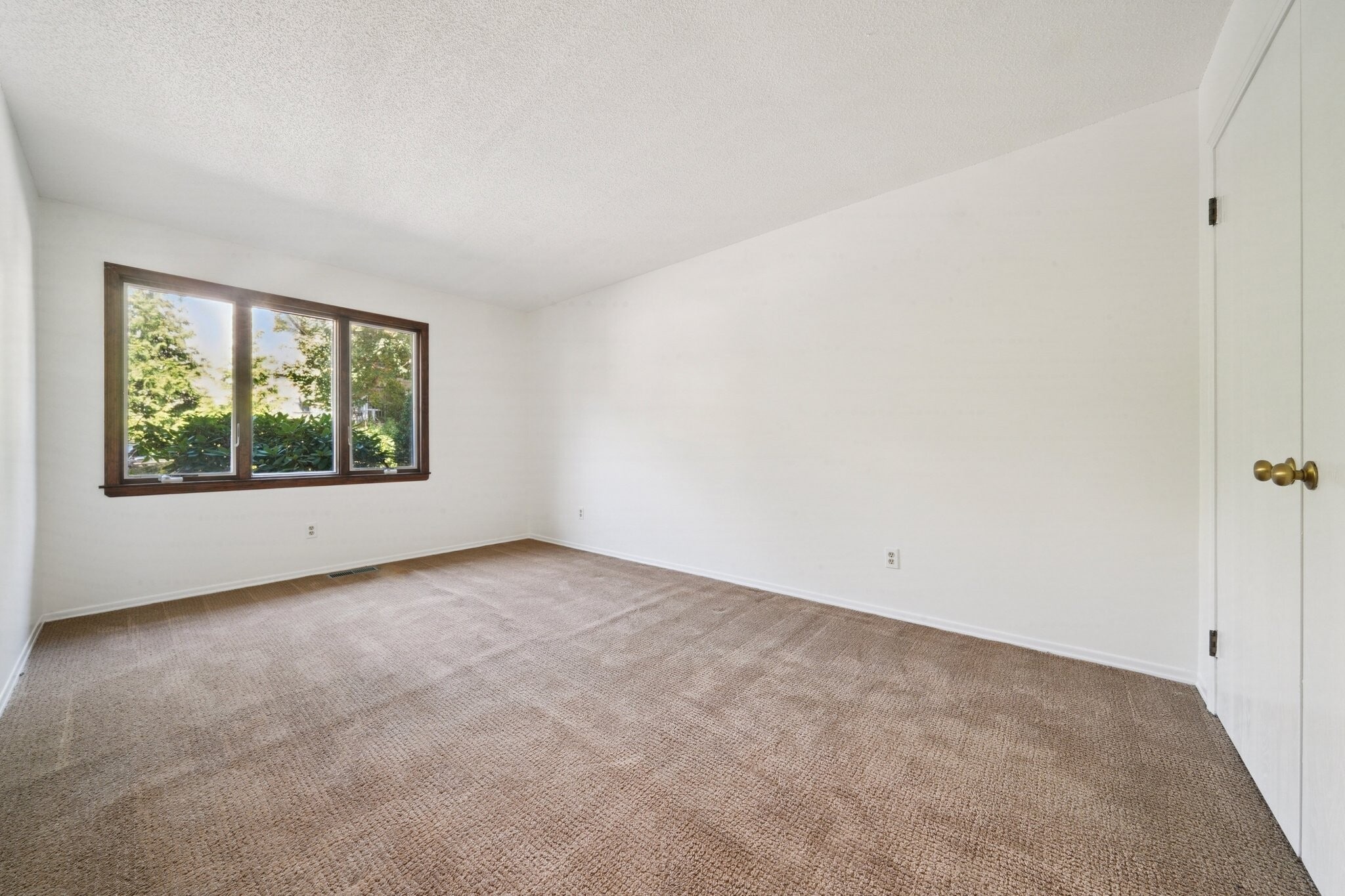 Building Photo - 61 Seaview Ave