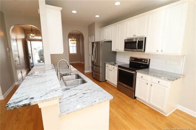 Building Photo - 605 Courthouse Dr