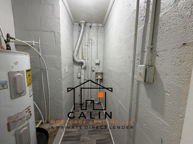 Building Photo - 804 Crosby St