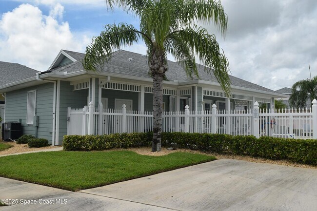 Building Photo - 1170 Eleuthera Dr NE