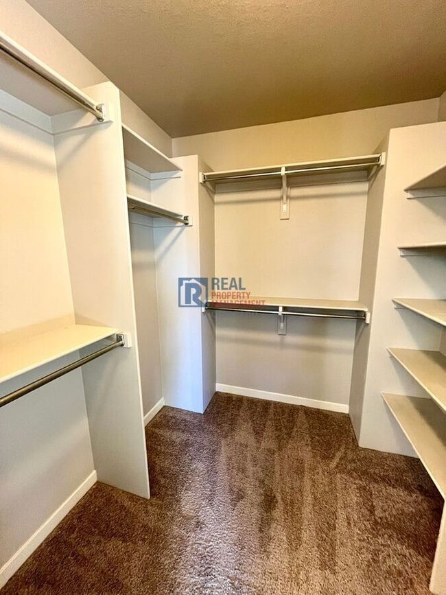 Building Photo - 6179 Mineral Belt Dr