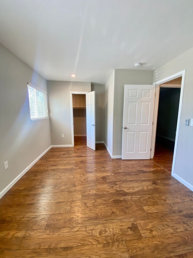 Building Photo - Cute and Cozy Updated 3 bedroom Home