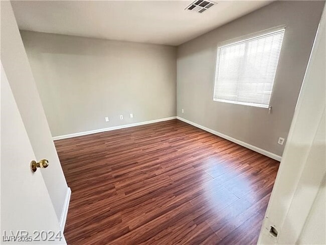 Building Photo - 1913 Poppy Hill St