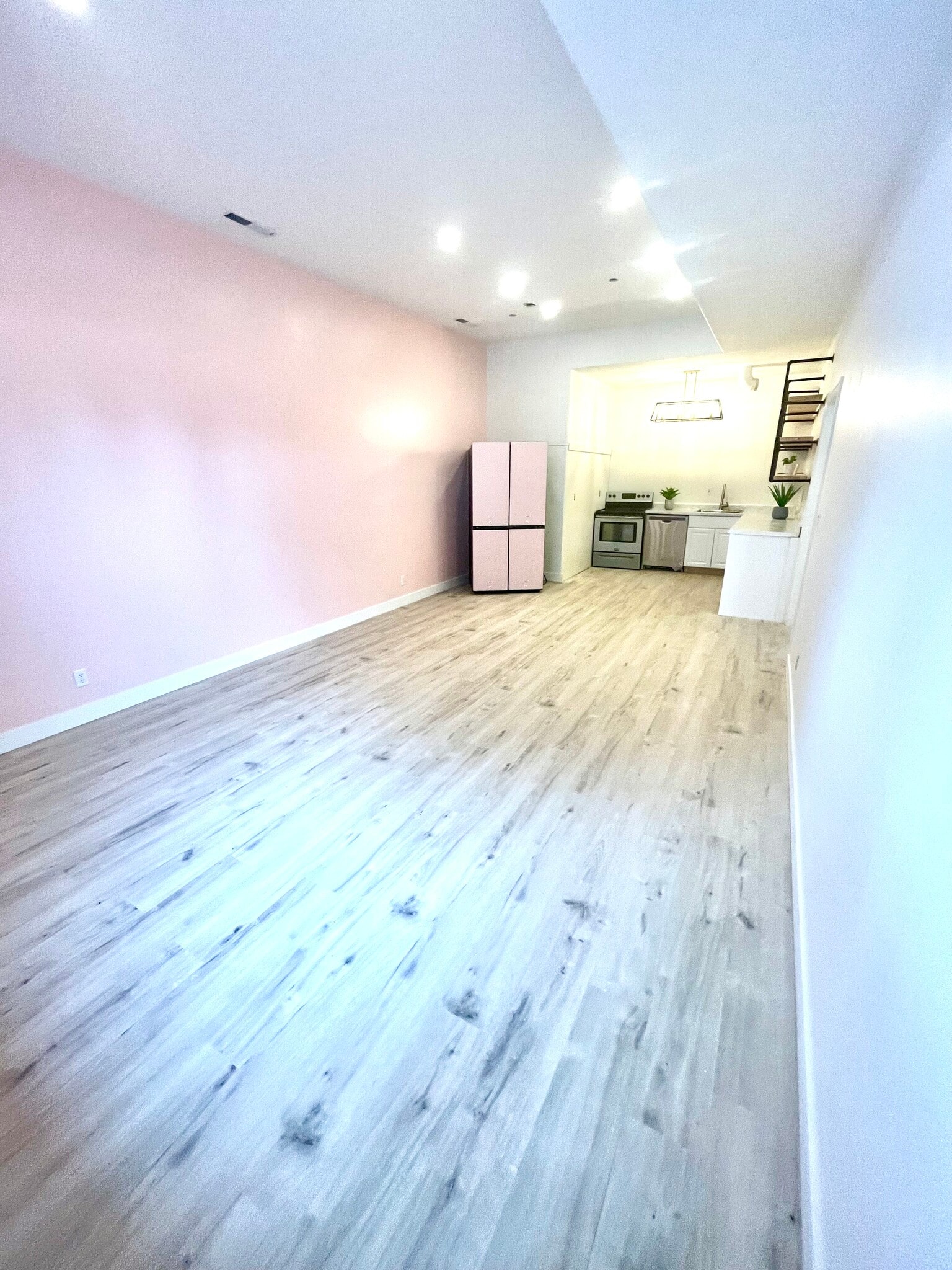 Building Photo - 11400 S Greenbrier Dr