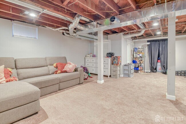 Building Photo - 186 Prigmore St