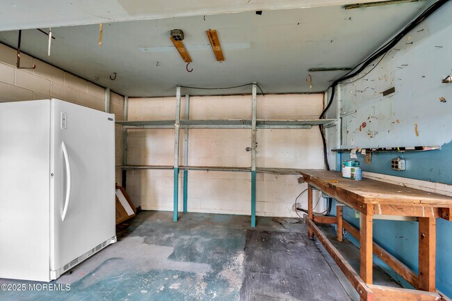 Building Photo - 16 Burdge Dr