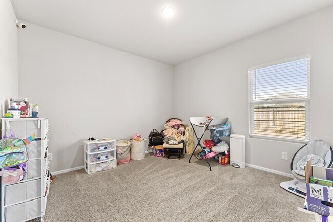 Building Photo - 7118 Adenium Rd