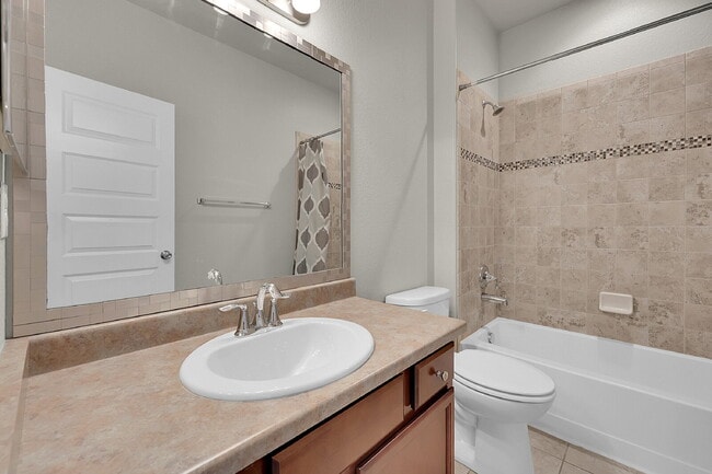 Building Photo - $3,150 - 5 Bed, 3 Bath Home in CO Springs ...