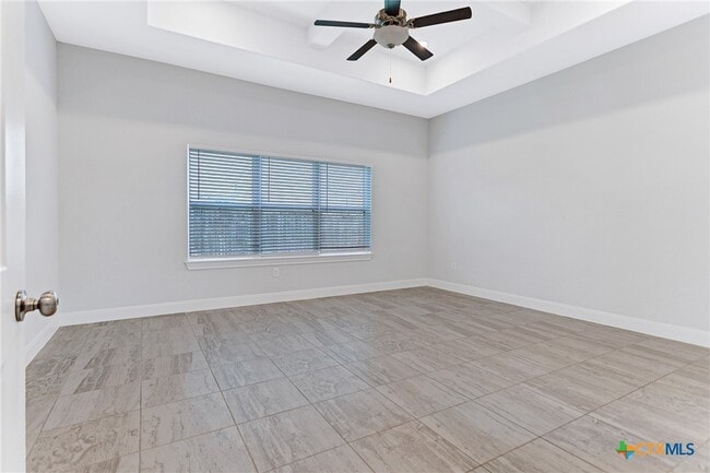 Building Photo - 620 Carriage House