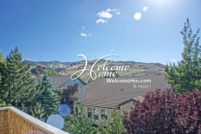 Building Photo - 4742 Village Green Pkwy