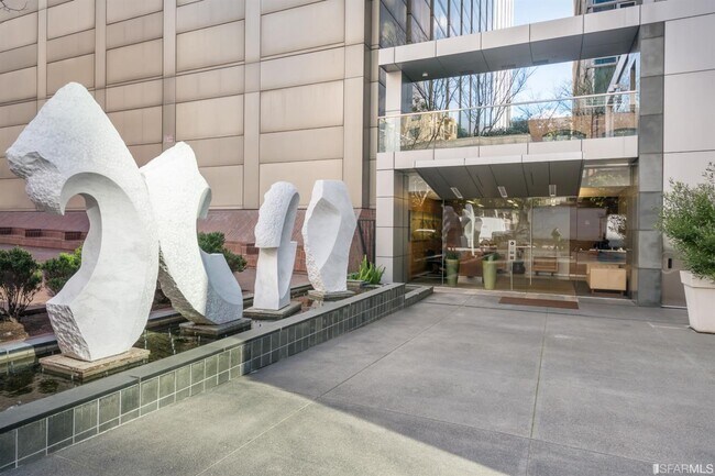 Building Photo - 631 Folsom St