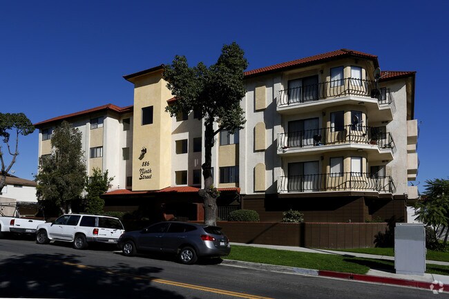 Primary Photo - Villa Salvatore