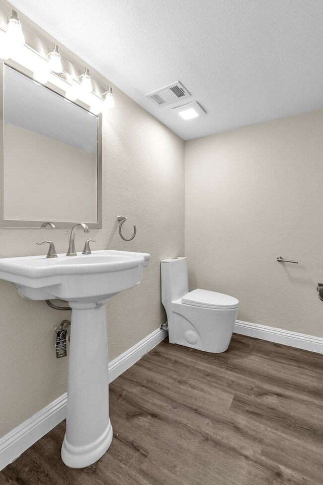 Building Photo - 6845 Coley Ave