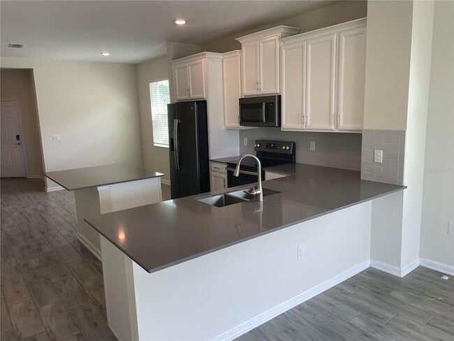 Building Photo - 3431 Sagebrush St