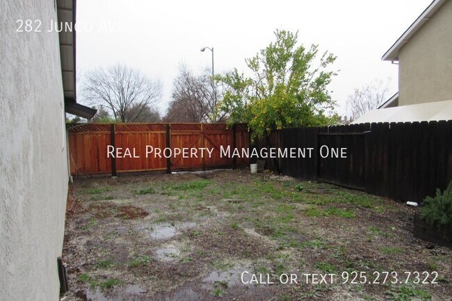 Building Photo - 282 Junco Ave