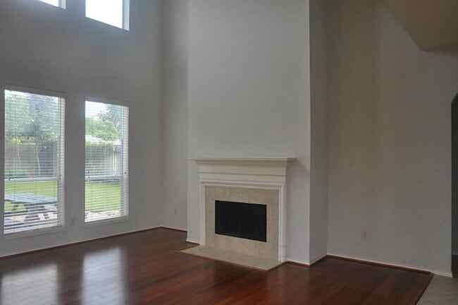 Building Photo - 20911 Avery Cove Ln