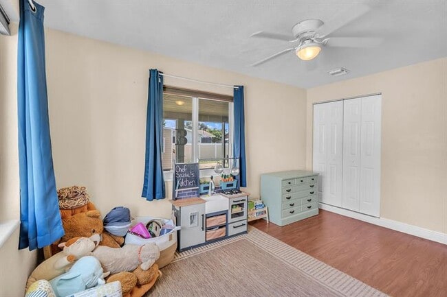 Building Photo - 7548 Farragut St