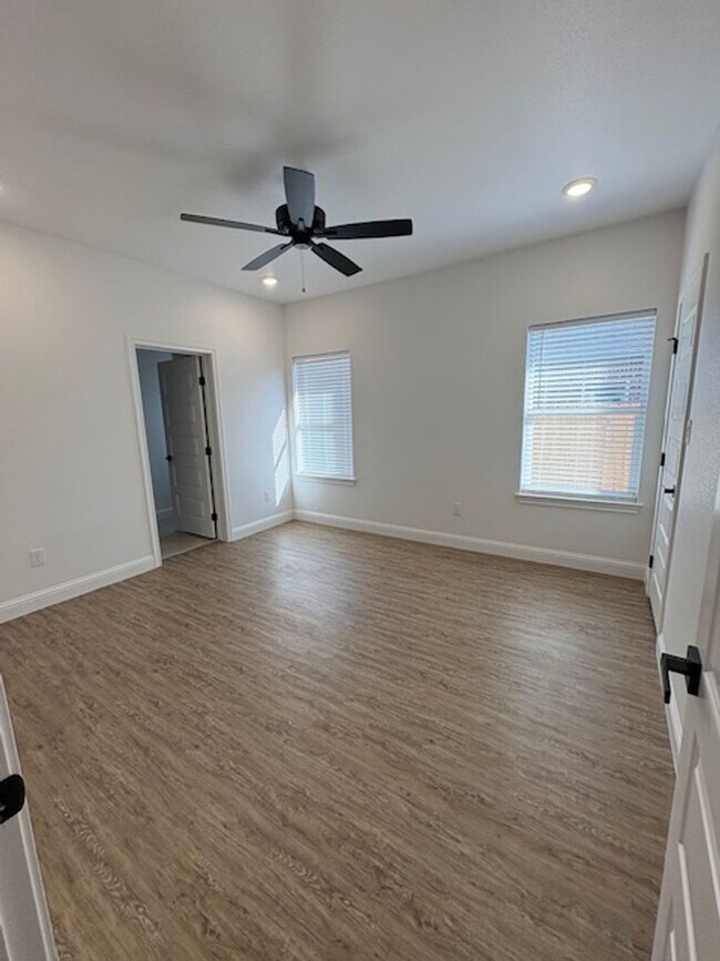 Building Photo - 374 Kristie Path