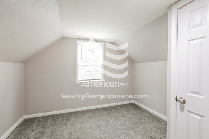 Building Photo - 4412 Myrtle Ave