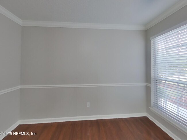 Building Photo - 838 Poydras Ln W