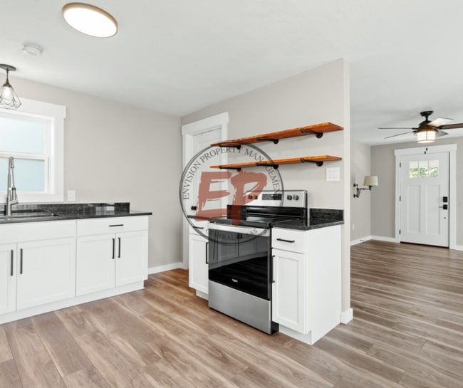 Building Photo - 915 N 19th St