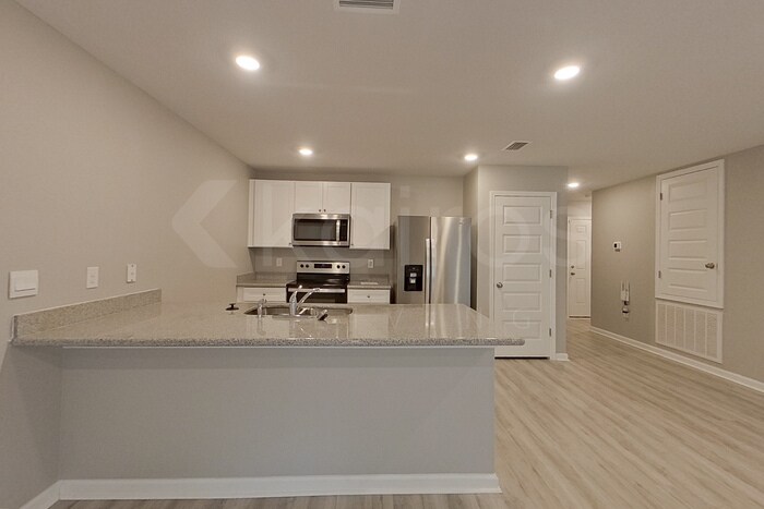 Building Photo - 373 Monarch Ln