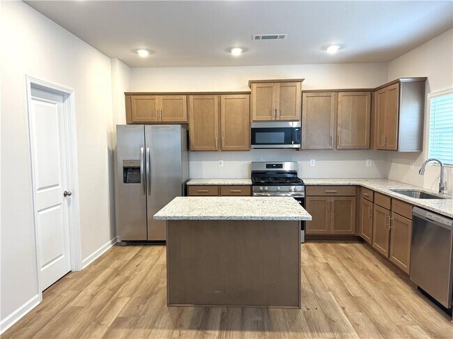 Building Photo - 273 Bloomfield Cir