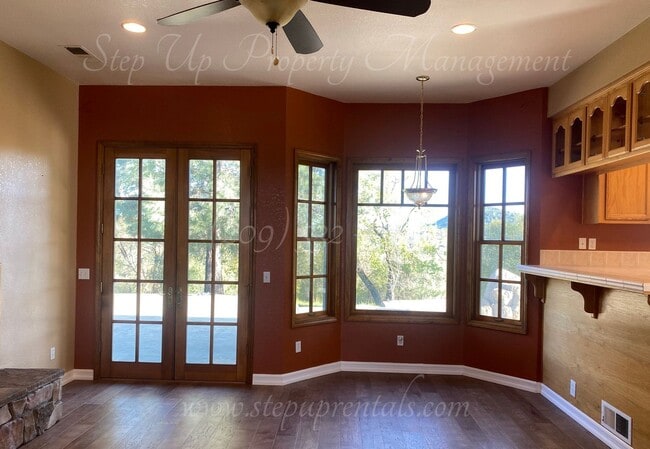 Building Photo - Elegant Mountain-View Home with Solar, Well Water & Septic – Utility Savings Included!