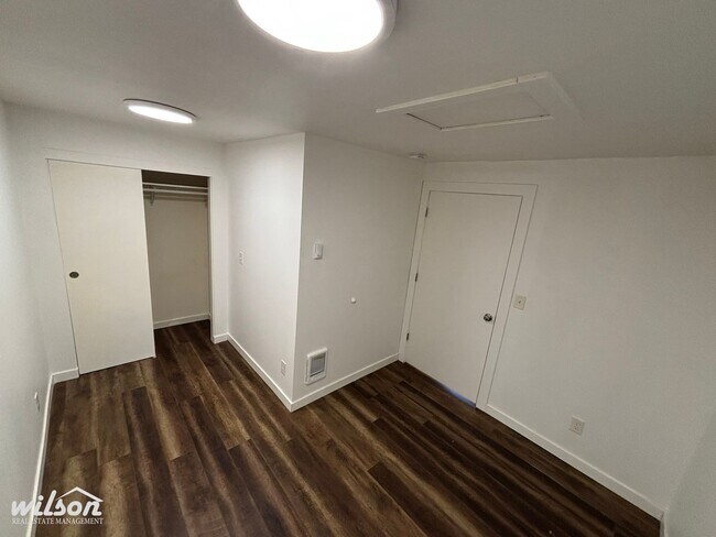 Building Photo - 1306 McKinley Ave