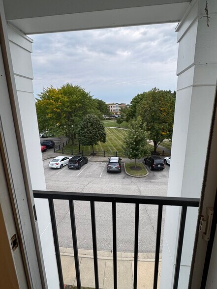 Balcony - 12860 University Cres
