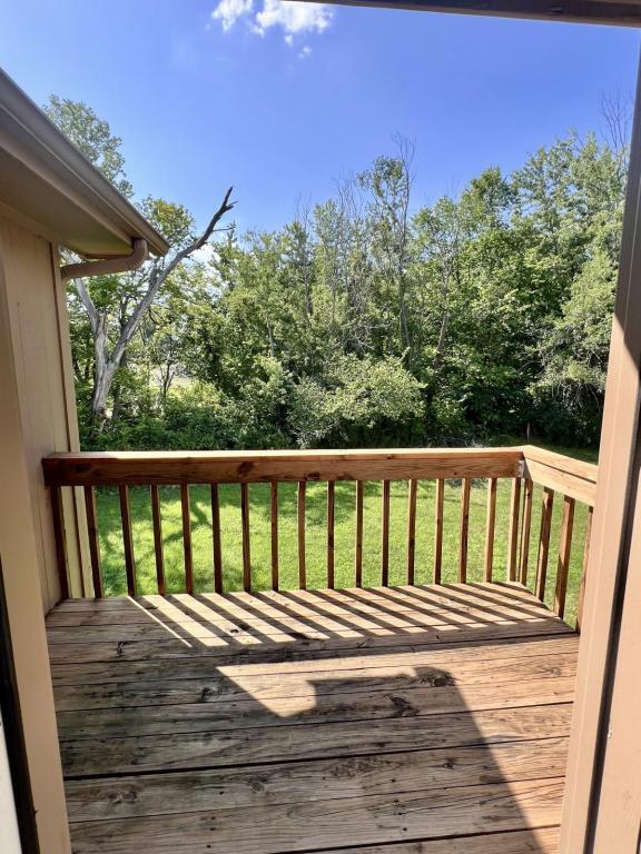 Building Photo - 114 Persimmon Dr