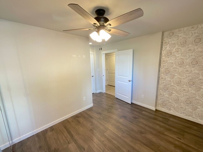 Building Photo - 4 Bedroom Home Available Near E Woodmen Rd & Rangewood Dr!