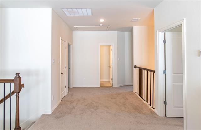Building Photo - 1217 Rosebay Dr