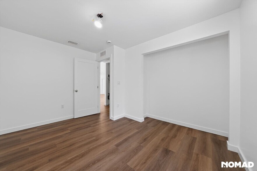 Building Photo - 1407 York Ave