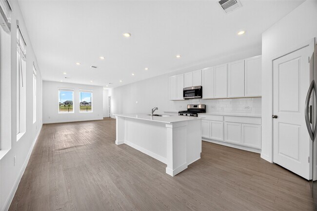 Building Photo - 26123 Sea Rosemary Ln