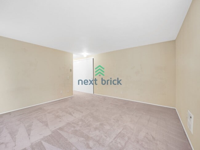 Building Photo - Beautiful 2 Bed 2 Bath Condo for Rent!