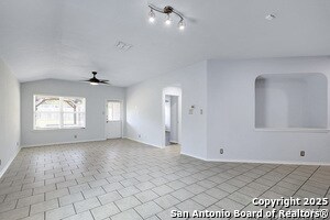 Building Photo - 8719 Hudson Holw
