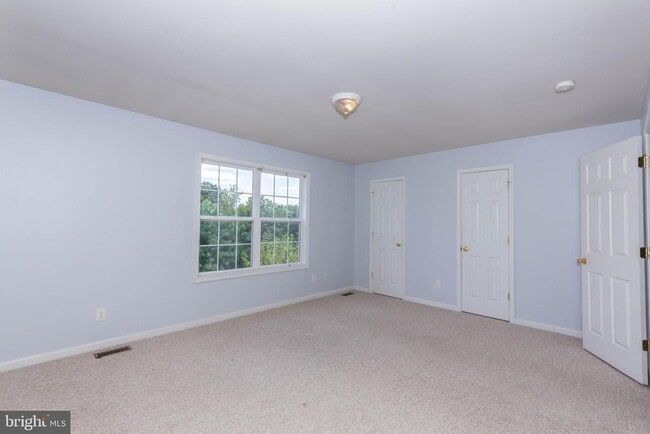 Building Photo - 128 Pony Cir