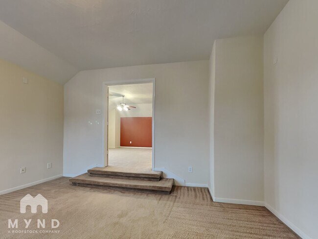 Building Photo - 17934 Barton Ridge Ln