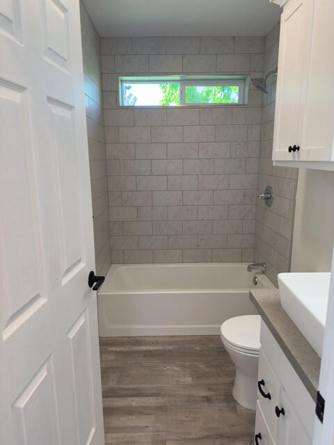 Building Photo - 405 S 11th St