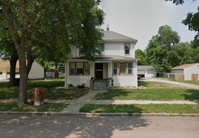 Primary Photo - 322 McCabe St