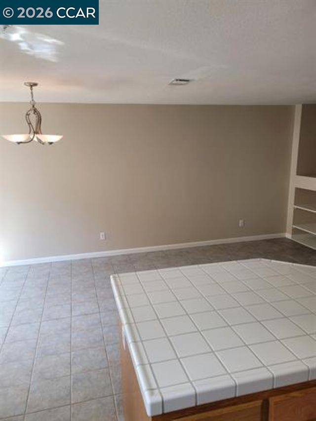 Building Photo - 4764 Central Pky