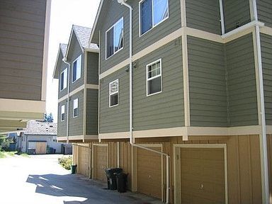 Building Photo - 13804 Greenwood Ave N
