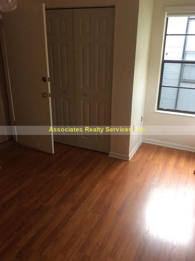 Building Photo - Marchwood 3/2