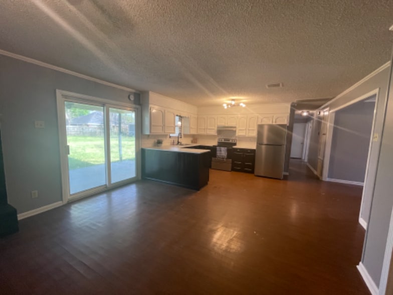 Building Photo - 2238 Hwy 594