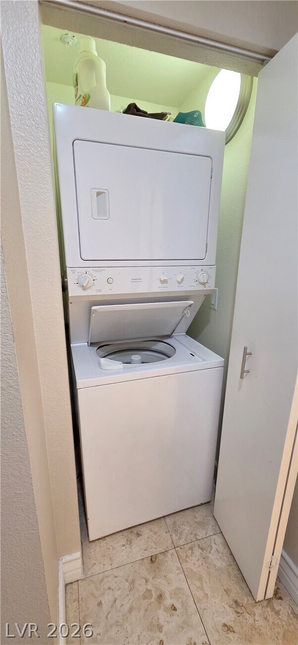 Building Photo - 210 E Flamingo Rd