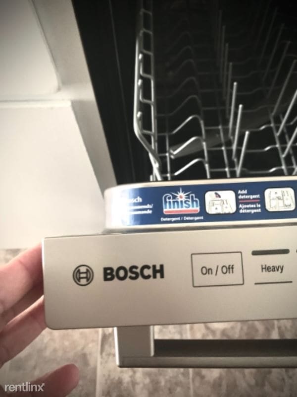 Building Photo - 6601 Reflections Dr